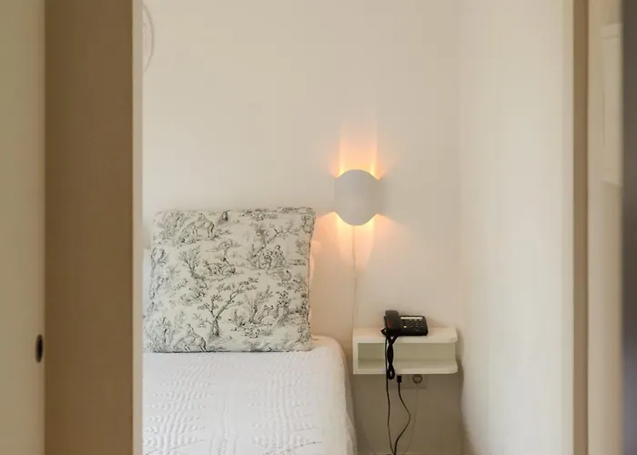 Pensao Favorita 4* Porto