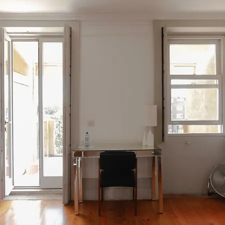 Pensao Favorita 2* Porto