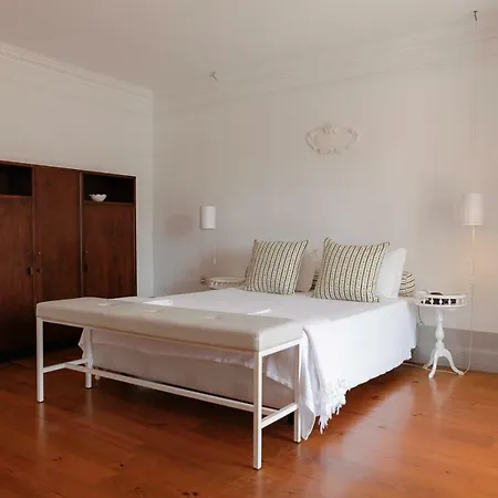 Pensao Favorita 2* Oporto