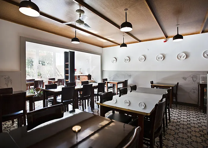 Pensao Favorita Konukevi 4*