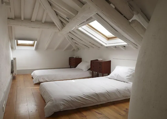 Konukevi Pensao Favorita