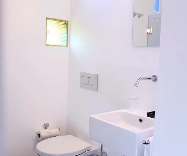 Pensao Favorita Konukevi 4*