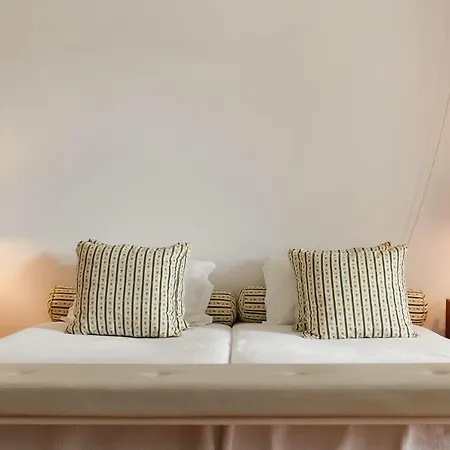 Guest house Pensao Favorita