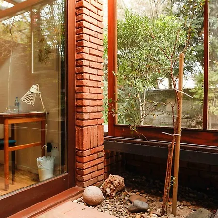 Guest house Pensao Favorita 2*
